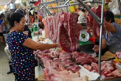 Nhập gần 14.000 tấn nhưng giá thịt lợn vẫn cao ‘chót vót’