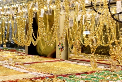 Giá vàng hôm nay 7/3: Covid-19 lan rộng, vàng không ngừng tăng cao