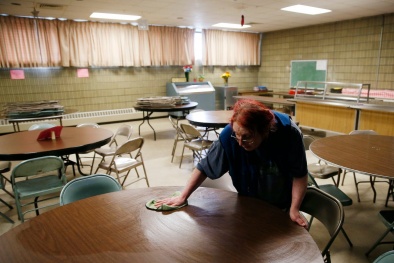 Coronavirus sống trên các bề mặt trong 'vài giờ đến 1 ngày': Đây là cách khử trùng đúng cách