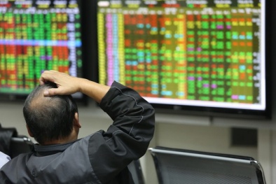 Thị trường chứng khoán ngày 9/3: VN-Index mất hơn 50 điểm, thấp nhất trong 18 năm qua