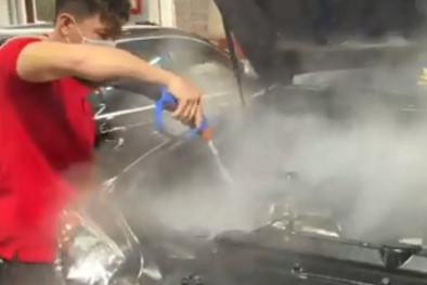 Những lưu ý 'vàng' khi vệ sinh khoang máy động cơ ô tô