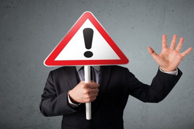 Công khai loạt hơn 100 công ty bị cảnh báo trên sàn chứng khoán: Nhà đầu tư thận trọng