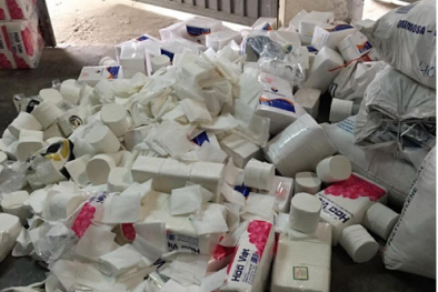 Ngang nhiên sản xuất giấy vệ sinh giả mạo nguồn gốc của các công ty khác