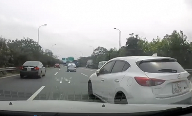 Có thể gây tai nạn kinh hoàng nếu nhập làn cao tốc bất cẩn