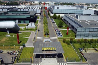 Châu Âu đóng cửa hàng loạt nhà máy sản xuất xe hơi