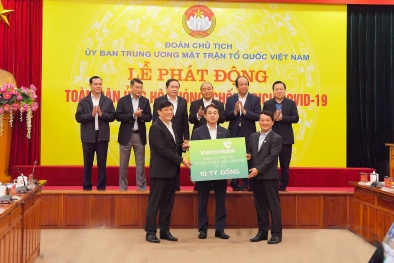 Vietcombank ủng hộ 10 tỷ tại Lễ phát động toàn dân chung tay phòng, chống dịch Covid-19