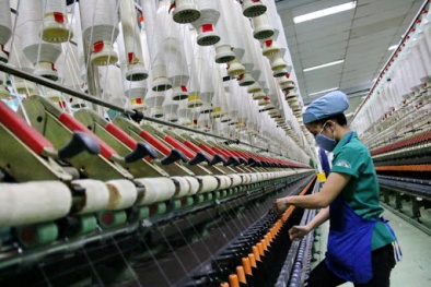Chứng khoán ngày 20/3: EU đóng cửa biên giới, cổ phiếu dệt may lao đao