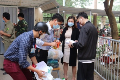 Chủ tịch Hà Nội đề nghị không gửi đồ cho người thân tại khu cách ly