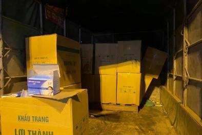 Hà Nội: Bắt giữ hơn 50.000 khẩu trang lậu trong đêm