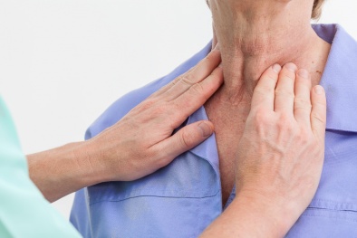 Bệnh nhân tuyến giáp nên tránh dùng 7 loại thực phẩm này