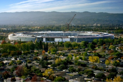 Để tồn tại trong thời Covid-19, Apple buộc phải phá vỡ những nguyên tắc của mình 