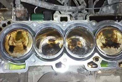 Dấu hiệu cảnh báo ô tô cũ máy nhanh 'tã' các tài xế không nên phớt lờ