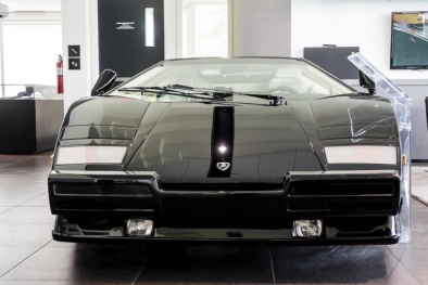 “Siêu bò” phiên bản đặc biệt kỷ niệm sinh nhật 25 tuổi của Lamborghini bất ngờ được rao bán 