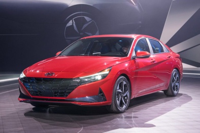 Hyundai Elantra mới vừa ra mắt giá chỉ từ 291 triệu đồng hấp dẫn cỡ nào?