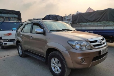 SUV Toyota Fortuner mới giá hơn tỷ, xe cũ rao bán chưa đến 400 triệu: Khách hàng có nên mua?