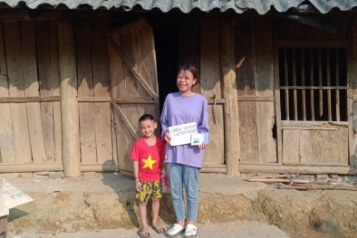 Hỗ trợ 216 triệu đồng cho 54 gia đình gặp khó khăn do đại dịch Covid-19