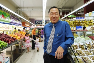 Ông 'trùm' siêu thị Singapore kiếm tỷ USD bất chấp dịch Covid-19