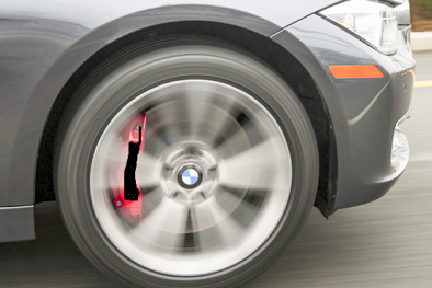 Cảnh báo tai nạn kinh hoàng nếu bỏ qua những kỹ thuật phanh xe ô tô an toàn