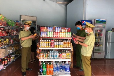 Xử phạt 02 cơ sở kinh doanh dịch vụ ăn uống không đảm bảo vệ sinh