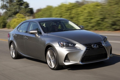 Lexus IS trang bị động cơ siêu khủng cạnh tranh với BMW M3