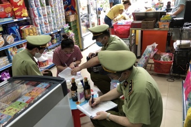 Nhập lậu sữa chua, xì dầu về chào bán trên Facebook 'Minimart Milk Hiền Hòa'