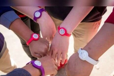 Kỳ lạ chiếc vòng tay thông minh có khả năng theo dõi mức độ ô nhiễm trong không khí 