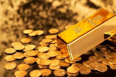 Giá vàng tăng vọt lên 49 triệu đồng, dân ùn ùn đi bán