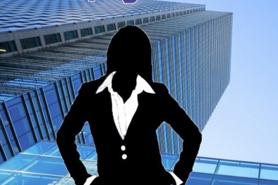 Nữ đại gia 8X vừa chi tiền ‘khủng’ trăm tỷ vào công ty mẹ Cường đô la là ai?