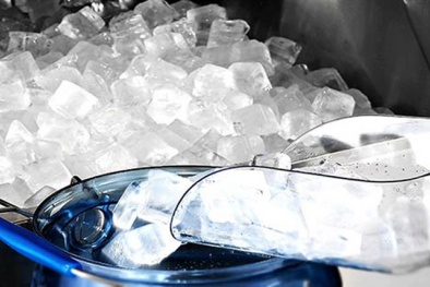 Sự thật về nơi 'ra lò' những viên đá uống liền tinh khiết