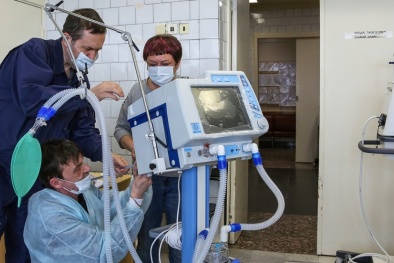 Sau hai vụ cháy bệnh viện, Nga thu hồi khẩn cấp máy thở Aventa-M
