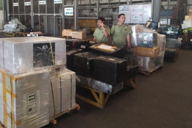 Làm rõ nguồn gốc và chủ nhân lô hàng giá trị lớn tại Sân bay Nội Bài