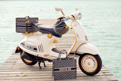 Vespa 946 Christian Dior 2021 phiên bản giới hạn đẹp long lanh, giá hàng trăm triệu đồng