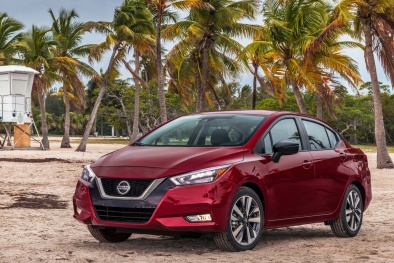 Ô tô Nissan giá từ hơn 400 triệu: Giá lăn bánh thấp bất ngờ sau khi giảm 50% phí trước bạ