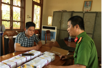 Quảng Trị: Thu giữ 100 điện thoại iphone không rõ nguồn gốc