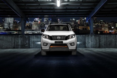 Nissan Navara Black Edition A-IVI vừa ra mắt giá 845 triệu đồng có ứng dụng gì ấn tượng?