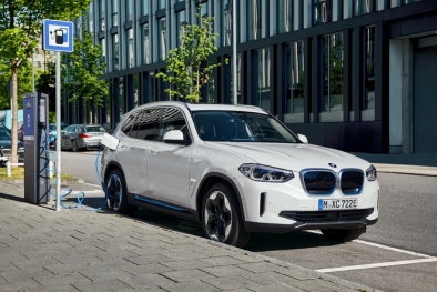 Mẫu SUV chạy điện BMW iX3 ra mắt - Thiết kế ấn tượng, công suất 282 mã lực