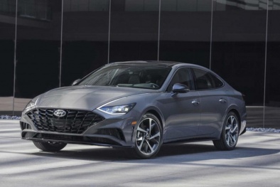 Hyundai bất ngờ tung Sonata 2021: Thêm nhiều trang bị, giá bán không đổi