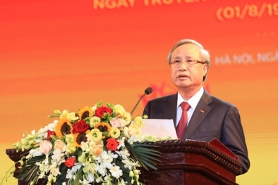 Trí thức, nhà khoa học, văn nghệ sỹ góp phần làm rạng rỡ non sông, đất nước ta