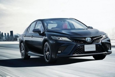 Toyota Camry phiên bản Black Edition ra mắt: Ngoại hình ấn tượng, công suất 176 mã lực