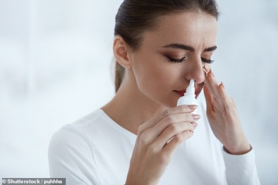 Thuốc xịt mũi có hiệu quả trong việc giảm nguy cơ lây nhiễm Covid-19?