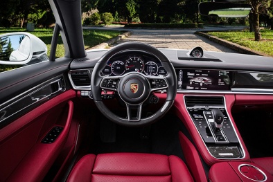 Ô tô tiền tỷ khác xe vài trăm triệu như thế nào: Riêng bộ loa đã đủ mua Kia Morning