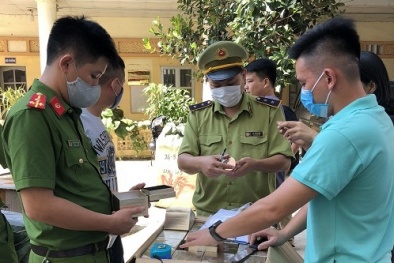 Tóm gọn lô hàng nhập lậu hơn 3000 khẩu trang và 1000 lọ kem dưỡng da