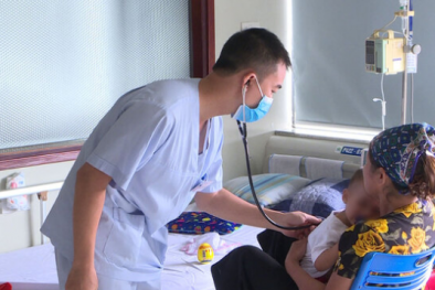 Đựng dầu hỏa trong chai nước ngọt khiến trẻ uống nhầm, sai lầm tai hại