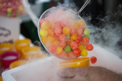Nguy cơ tiềm ẩn trong món kem nhả khói
