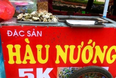 Nở rộ hàu nướng vỉa hè 5.000 đồng: Giá rẻ có đi kèm chất lượng?