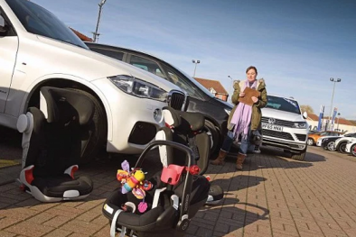 Ghế ô tô dành cho trẻ em cũng có hạn sử dụng cha mẹ nên biết để tránh rủi ro