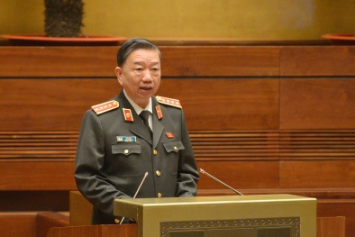 Tình trạng buôn lậu, sản xuất hàng giả còn diễn biến phức tạp