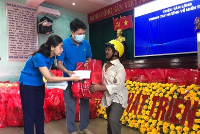 Novaland đồng hành cùng người dân vùng lũ vượt qua khó khăn