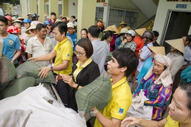 Phân bón Cà Mau hỗ trợ 1,5 tỷ đồng giúp đồng bào miền Trung khắc phục sau bão