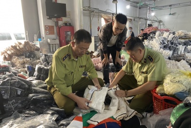 Bắt giữ cơ sở gia công hàng trăm nghìn sản phẩm gắn mác giảo mạo thương hiệu nổi tiếng